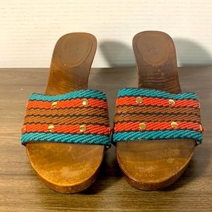 Gucci gently used wood sandals size 7